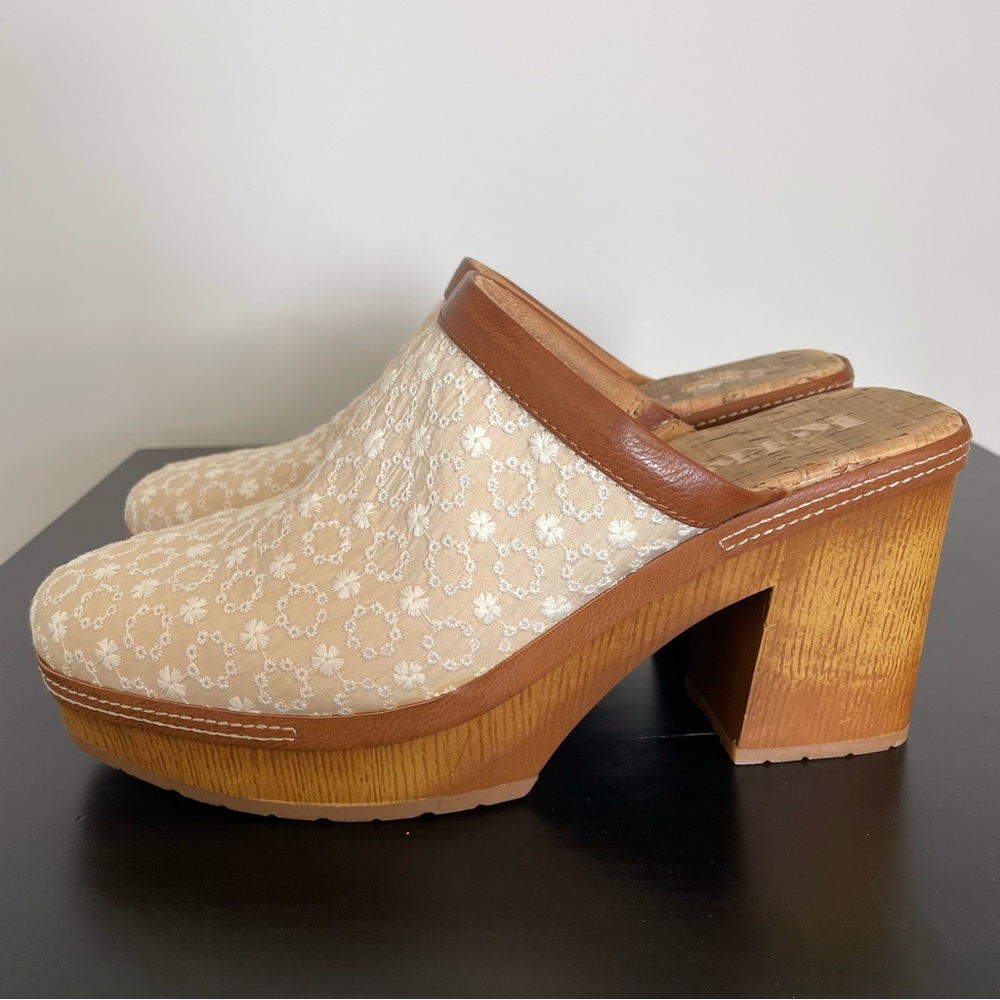 Korks Lori Congo Platform Embroidered Boho Slip On Heeled Clogs - Size 10